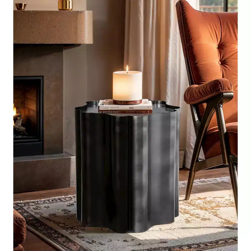 Meridian Furniture Eloise End Table